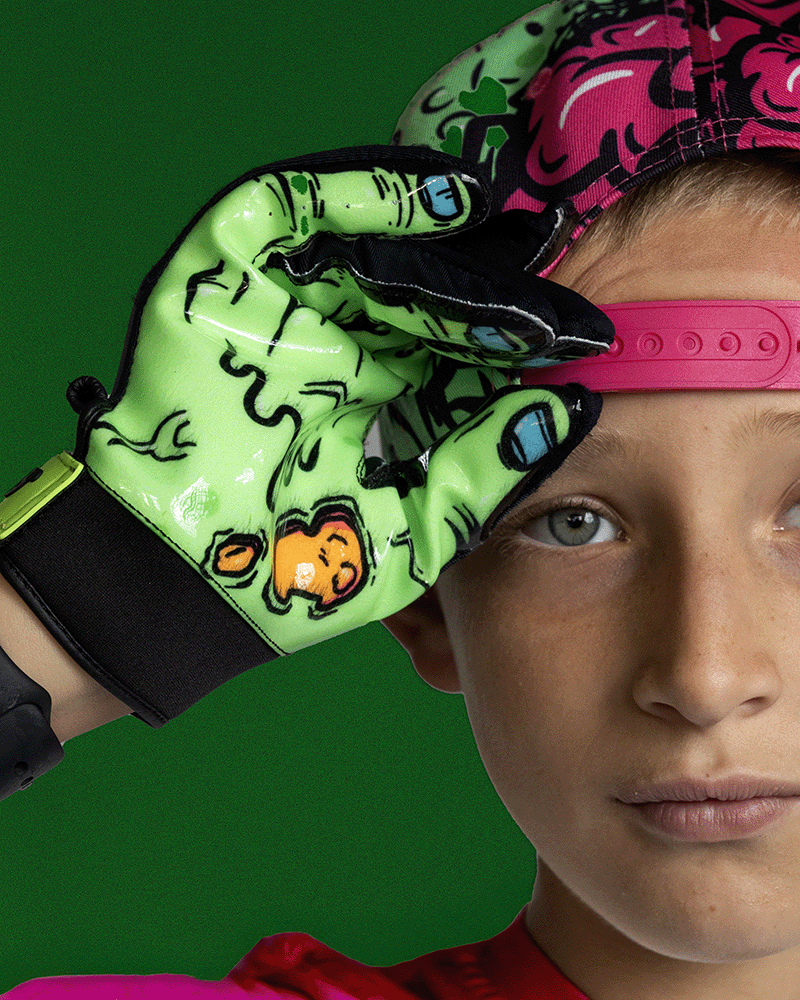 ZOMBIE MODE ULTRA STICK GLOVES